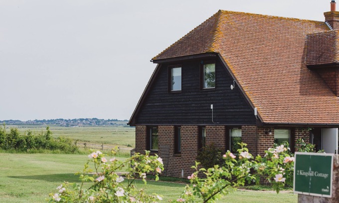 Sheerness House | A stylish holiday home , set in the heart of a National Nature Reserve