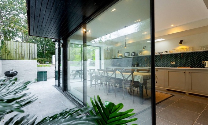 Newport House | A stylish house for 6 in the heart of Newport, Pembrokeshire