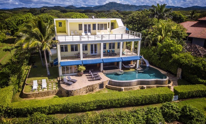 Playa Negra House | A Surfer's Paradise - Modern Playa Negra Beach Front Home