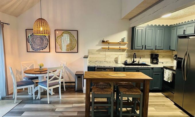 White Haven House | A sweet retreat, with a cozy vibe on Jack Frost Mountainside!