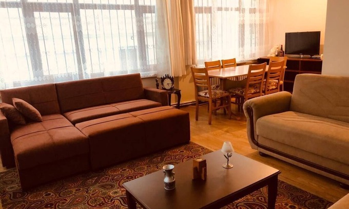Kumkapi House | a three-bedroom flat in Sultanahmet