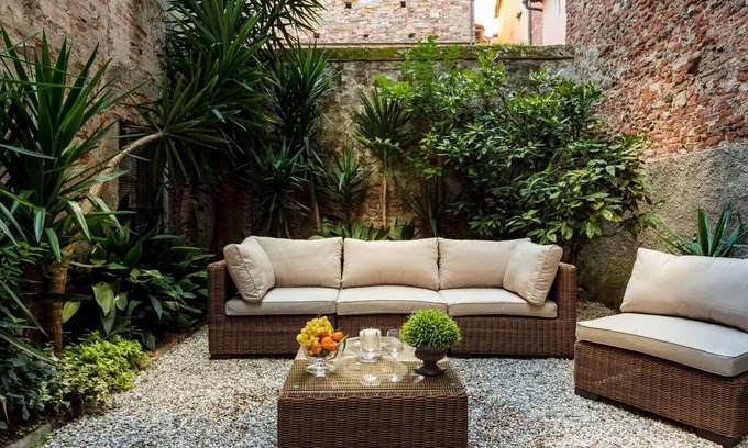 Lucca Historical Center Apartment | A Toproof Penthouse Apartment with Elevator and Private Garden Inside the Walls