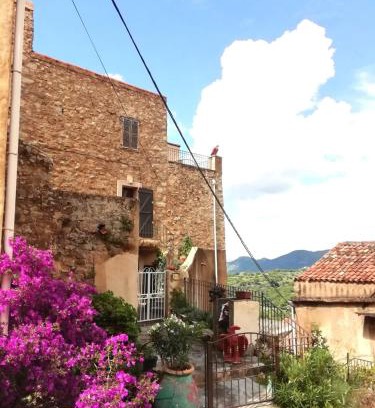 Ville-di-Paraso Apartment | A Torra