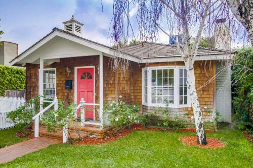 Norma Triangle House | A Touch of Cape Cod in West Hollywood