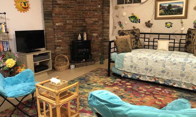 Shrewsbury Apartment | A Touch of Key West