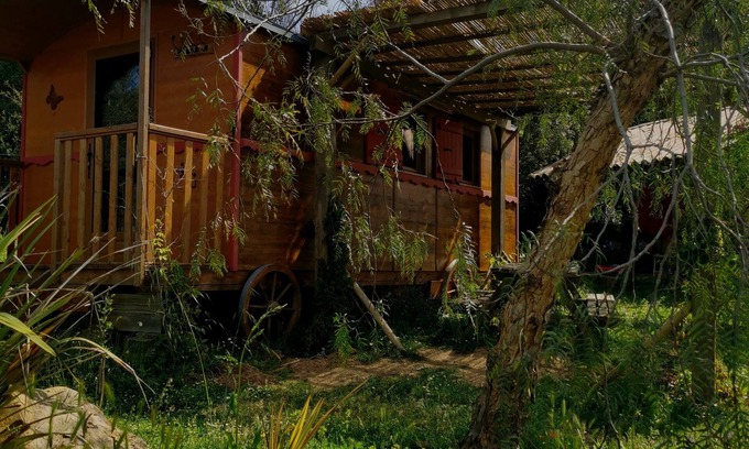 Vallecalle Ski Chalet | A trailer in the heart of a ranch, nature and you. The beach and mountains 10 minutes away