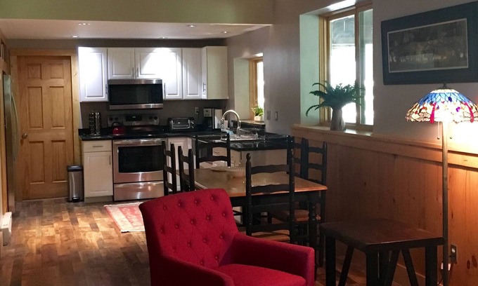 Town of Marbletown Apartment | A Tranquil & Relaxing Space
