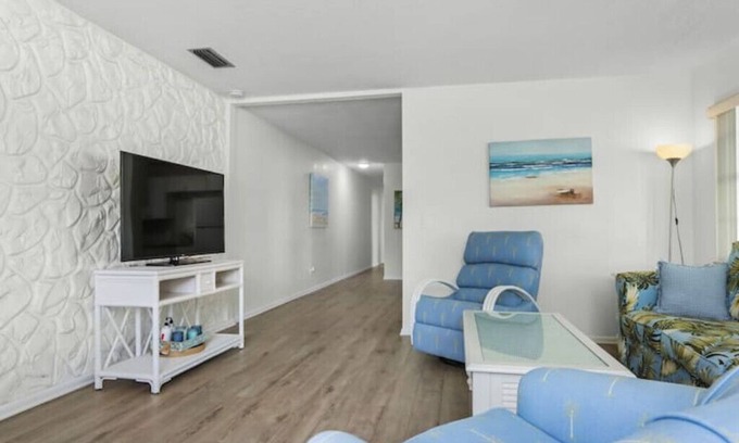 Fort Pierce Apartment | A Treasure Coast hideaway!nn