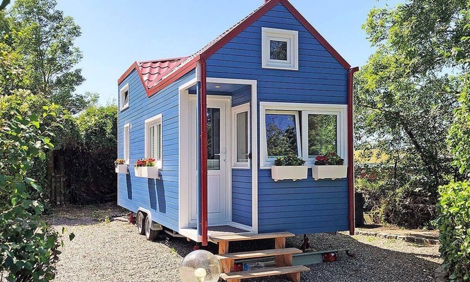 Satow House | A true tiny house on wheels – perfect for holiday and temporary living