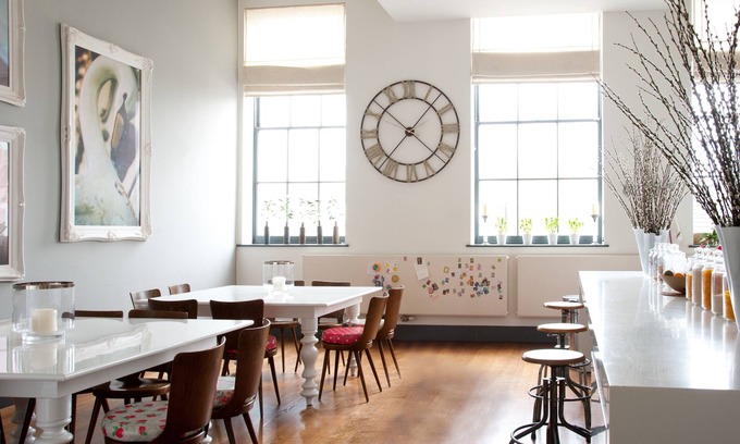 St. Mary's Park House | A unique contemporary house close to Battersea Park sleeps 8