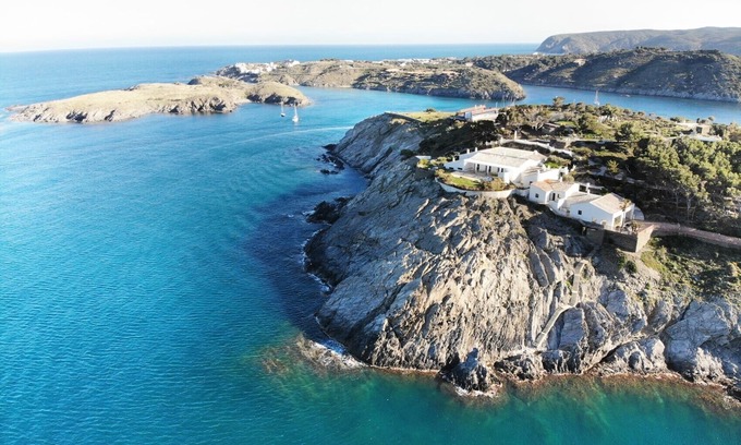 Portlligat Villa | A unique seafront villa with infinity pool in Cadaques, Spain