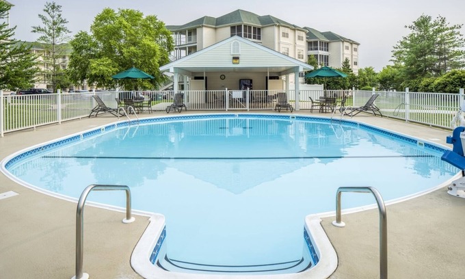 Table Rock Hotel | A Vacation Day is Always a Great Idea! Kitchen, Close to Ripley's