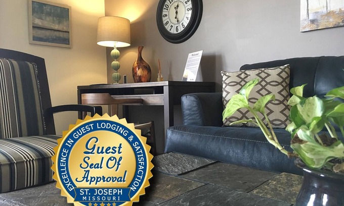 St. Joseph House | A Very Clean 2-Bedroom With Great Amenities