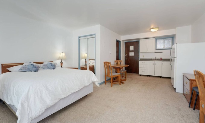 James Bay Apartment | A Victoria Hidden Gem