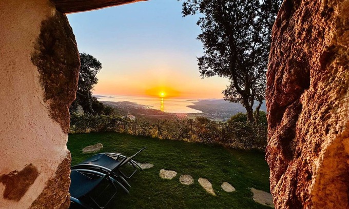 Viggianello House | A VIGNA CASEDDU A PUNTA sea view and swimming pool