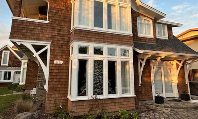 Sharp Park Villa | A walled sanctuary next to ocean and golf course
