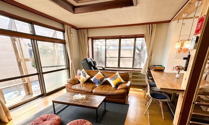Shiraoi-cho House | A warm DIY space/Shiraoi-gun Hokkaidō