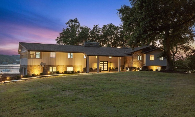Stafford House | A waterfront retreat with amazing views and luxurious amenities!