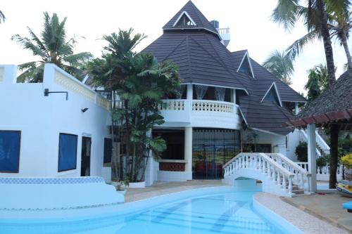 Mombasa House | A wonderful Beach property in Diani Beach Kenya dream holiday place