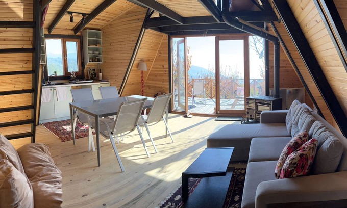 Kemalpasa Cottage | A Wooden House that Inspired by Nature and the Stars