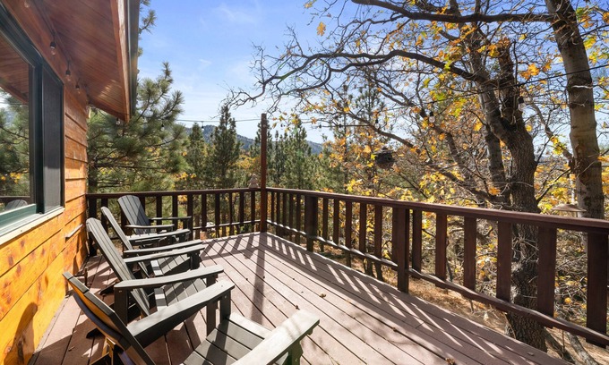 Upper Moonridge Cabin | A Woodsy Mountain Retreat - 2 Masters, Slope Views, Fireplace, Deck, BBQ