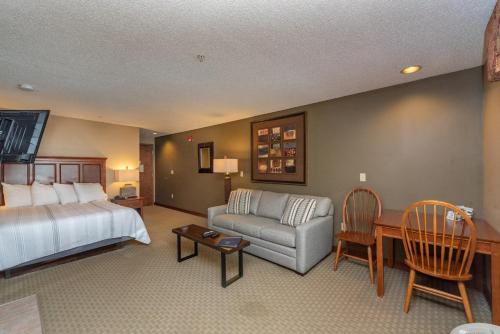 Thayerville Apartment | A118 Studio Standard View