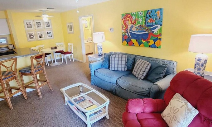 Demere Park Condo | A16 Ocean Walk 1 BR/1 BA, sleeps 5 near front pool