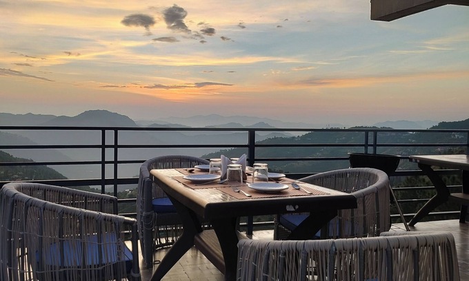 Naldehra Bed & Breakfast | Aagaman- Your Mountain Home