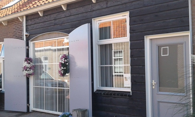 Westkapelle Apartment | Aanbieding 16 18 mei 55 euro p nacht.n2 pers studio 5 min lopen van het strandn