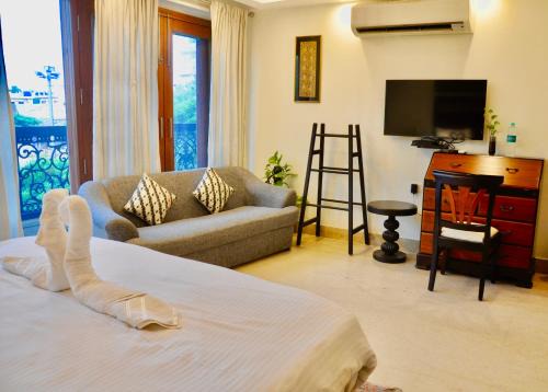 Chittaranjan House | Aashianaa Gracious Living