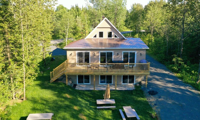 Saint-Zacharie House | ABÉNAKIS LAKE RESORT DES SAULES