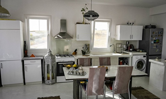 Exomytis Villa | AB Green Villa Santorini