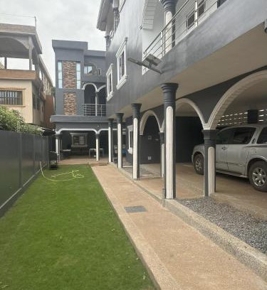 Satouboua Apartment | AB House