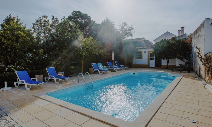 Alenquer Cabin | Aba da Serra, Rural Tourism, with breakfast, garden, and swimming pool