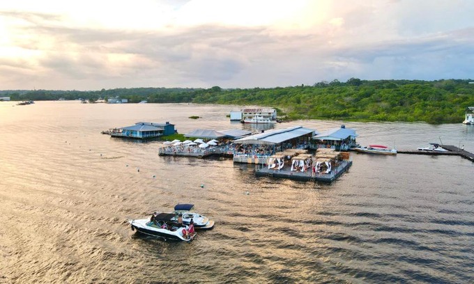 Ponta Negra Hotel | Abaré floating Lodge