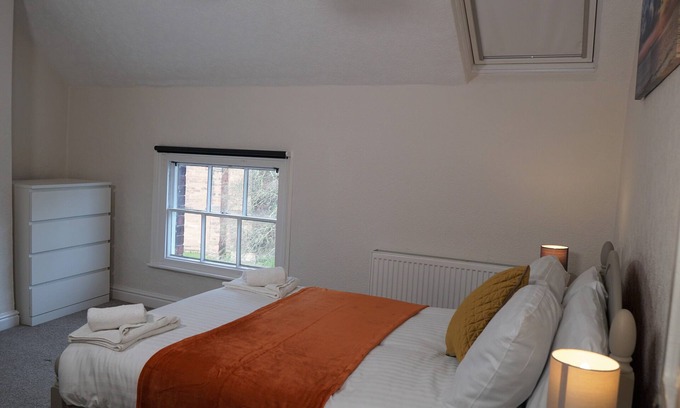 Shrewsbury House | Abbey Foregate - House