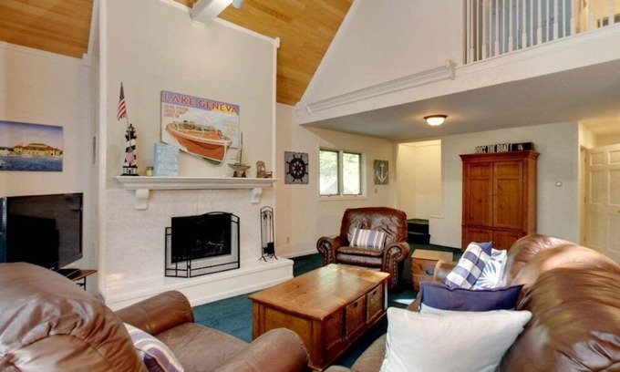 Fontana House | Abbey Spring Resort Home |North Shore Hideaway |Fireplace |Spacious Deck |Pools |Beach |Clubhouse