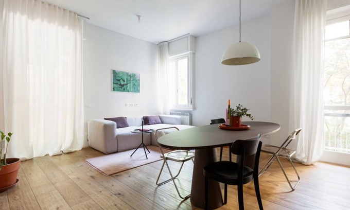 Stadera Apartment | Abbiategrasso M2 Green Apartment with Balconies