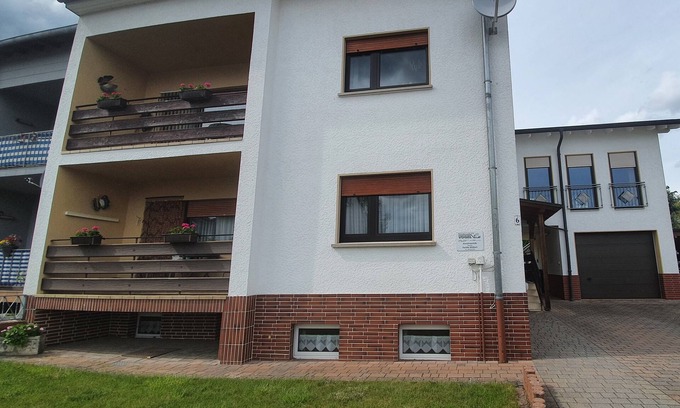 Altendiez Apartment | Abgeschlossene Ferienwohnung