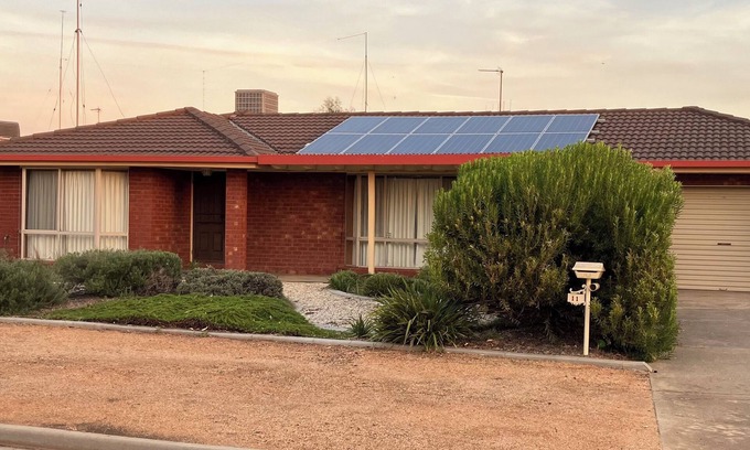 Mooroopna House | Abideawhile. Spacious family home with views, linen supplied, move in and relax