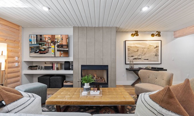 Deer Valley Condo | Abode at Black Bear #105 | New LUX MTN condo, fully renovated at DV & Restaurants! Private Hot Tub