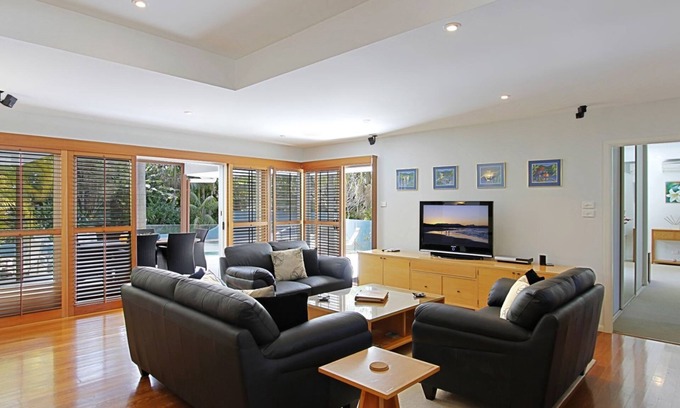 Ewingsdale House | Abode at Byron - private hideaway with 17m pool