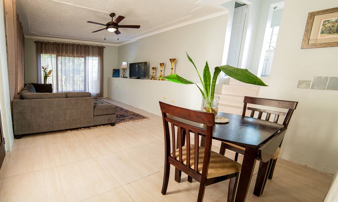 Constant Spring Apartment | Above The City Lights