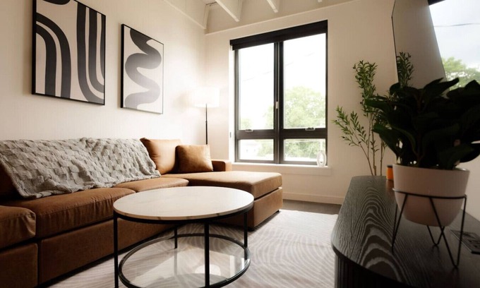 Washington Apartment | Above The Roots | Sophisticated 1BD Retreat