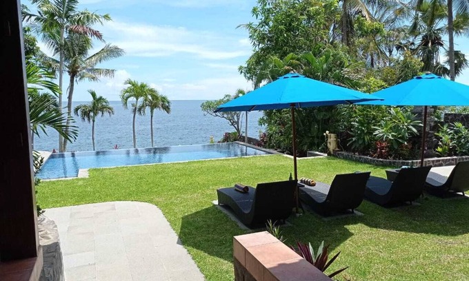 Tulamben Villa | Absolute Beachfront Private 3 bedroom Villa with Pool on 1200m2 of Tropical Land