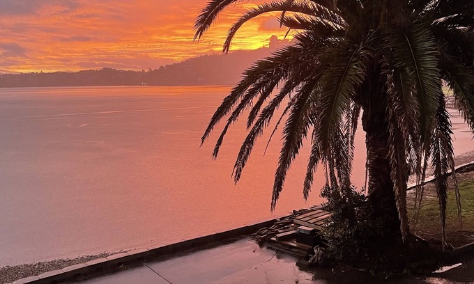 Parua Bay House | Absolute Waterfront Self Contained 2 bedroom beachfront unit
