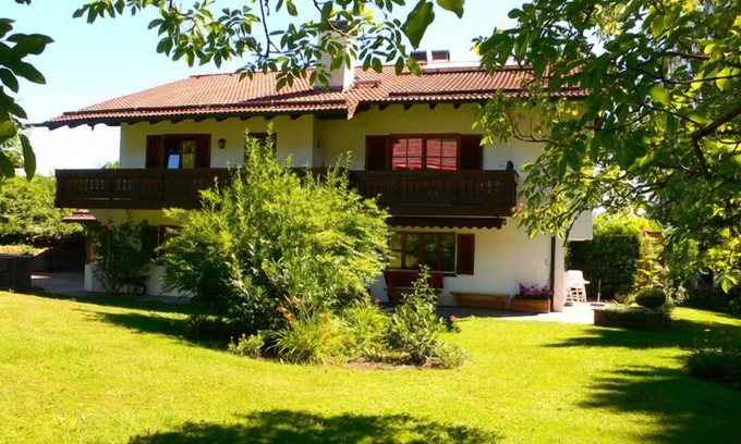 Eurasburg House | Absolutely quiet apartment between Munich and the Alps