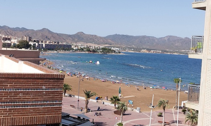 Puerto de Mazarron Condo | Acogedor y Confortable Apartamento de dos Dormitorios Junto al mar