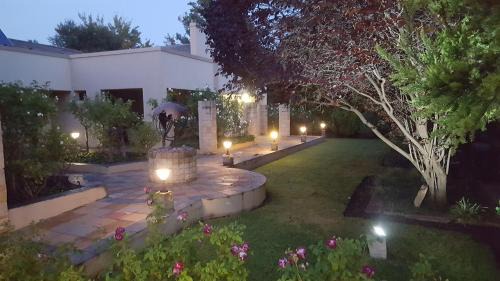 Fichardt Park Bed & Breakfast | Acacia Lodge