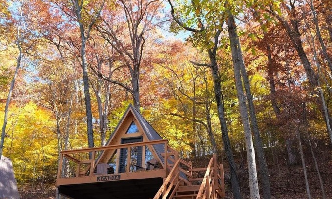 Scio Cabin | Acadia/Rustic Lakeview Cabin- 2 Person A-Frame